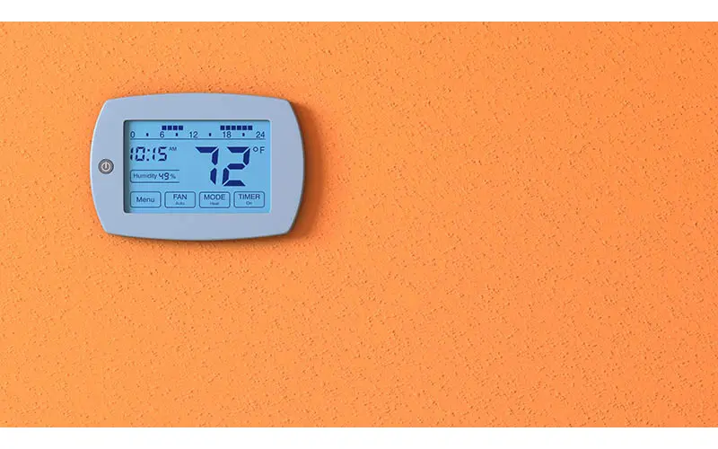 Thermostat showing 72 degrees Farenheit